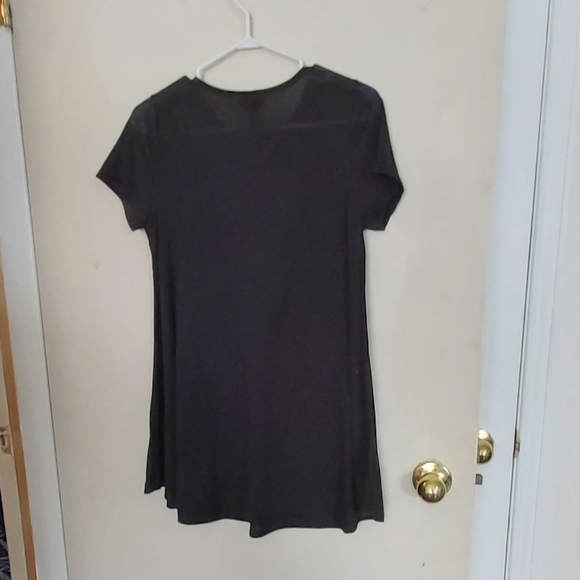 SOLD🌷3 for $25!🌷 long flowy tee - Picture 5 of 5